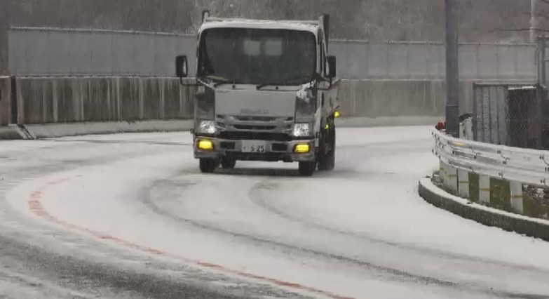 【大雪情報】飯塚で積雪2センチ観測　福岡の今後の予想降雪量を詳しく　6日午前中にかけて大雪のおそれ　路面凍結などに注意・警戒【4日午後5時時点】